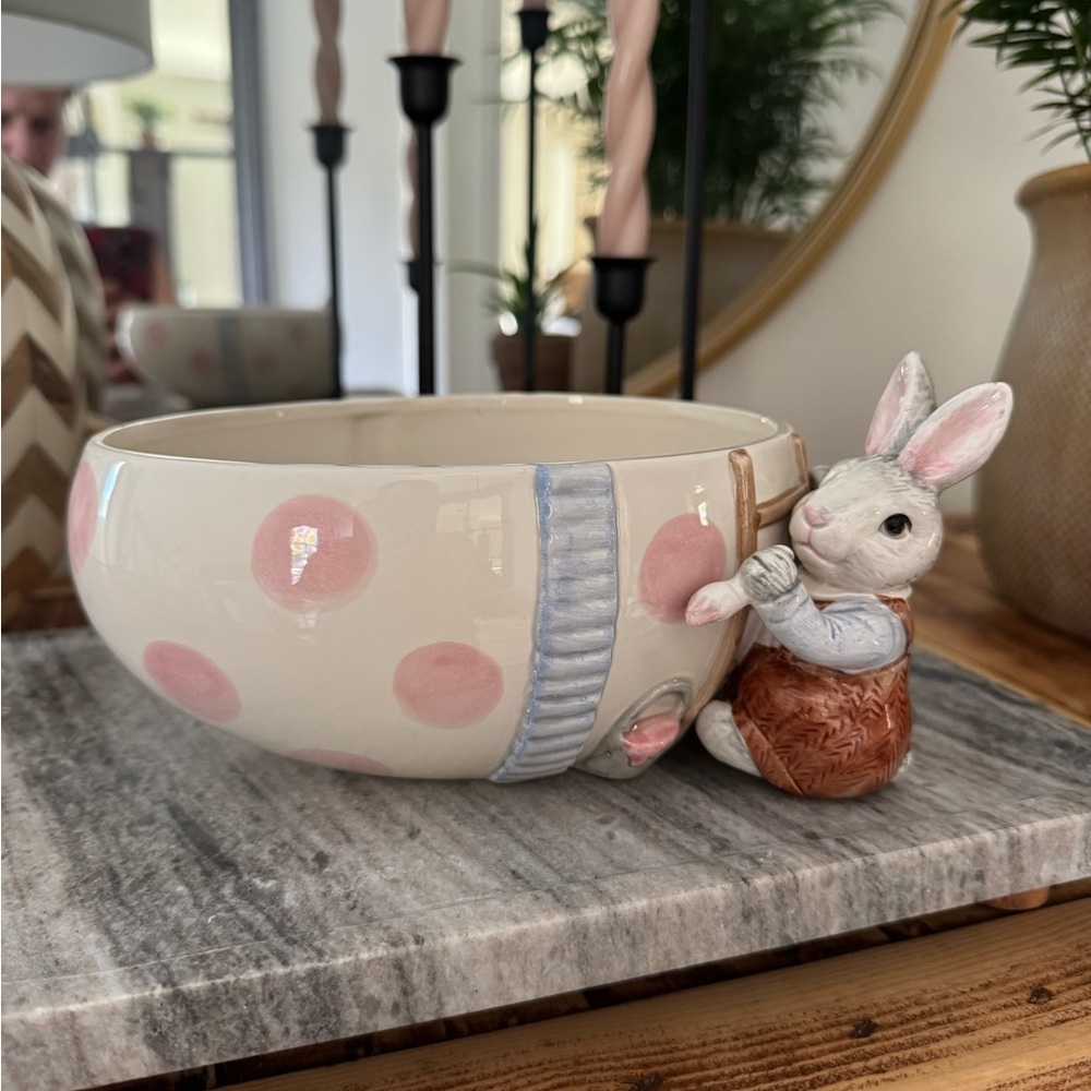 Fitz and Floyd Ceramic Bowl with Pink Polka Dots and Rabbit